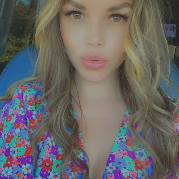 Hi! I'm Marissa. - Picture 3 of 10